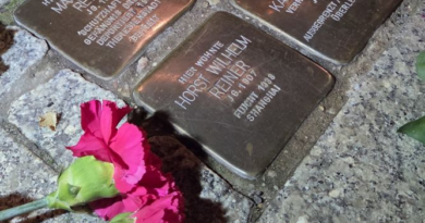 Stolpersteine Familie Reiner